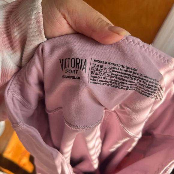 VICTORIAS SECRET 7/8 KNOCKOUT TIGHTS - Picture 3 of 4